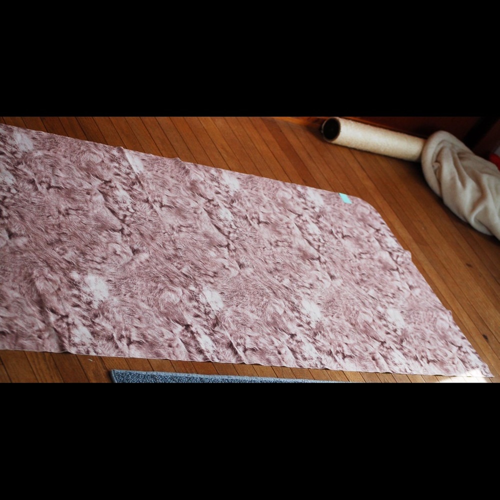 LULULEMON “THE TOWEL” EXCELLENT CONDITION